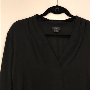 Theory v neck silk shirt